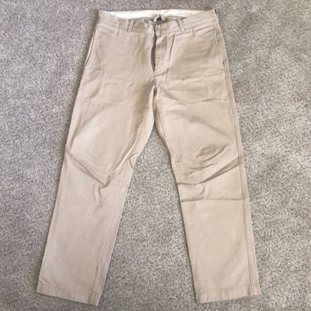 Men’s Jcrew broken in classic fit Chino Pant